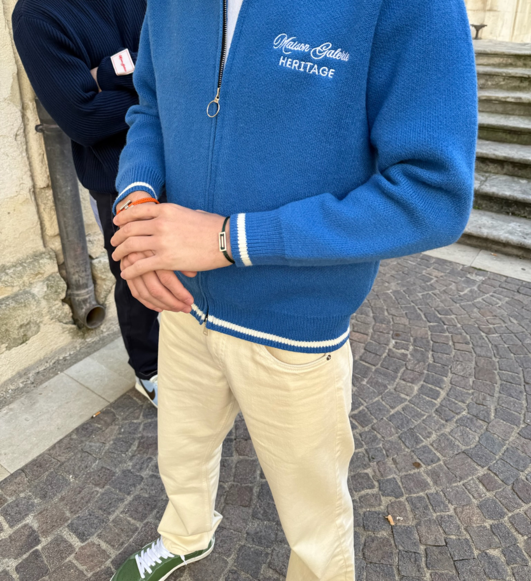 Poche brodée en jean
