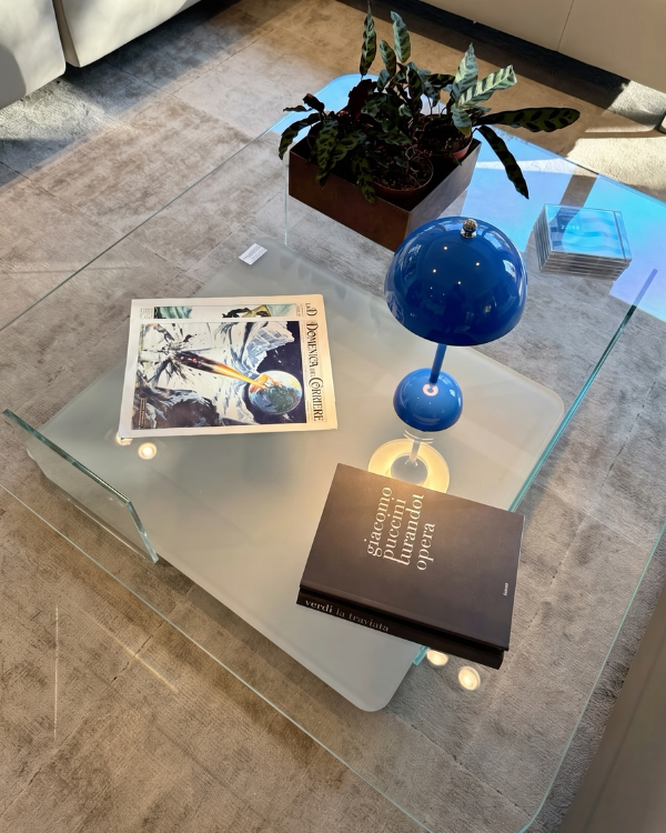 Table Lamp - AZURE, domed table lamp in glossy blue painted metal, view 4