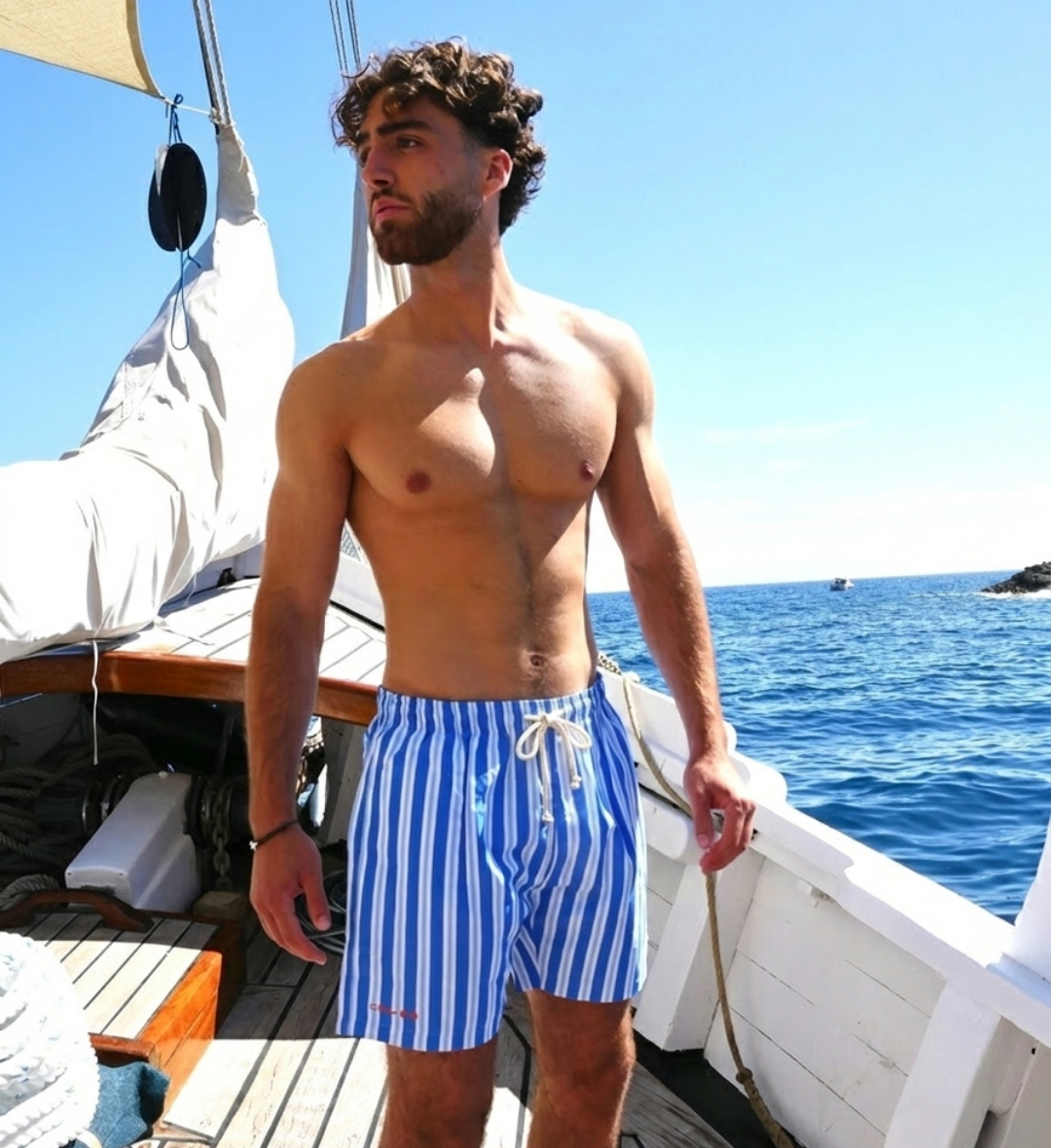 Short de bain rayé bleu